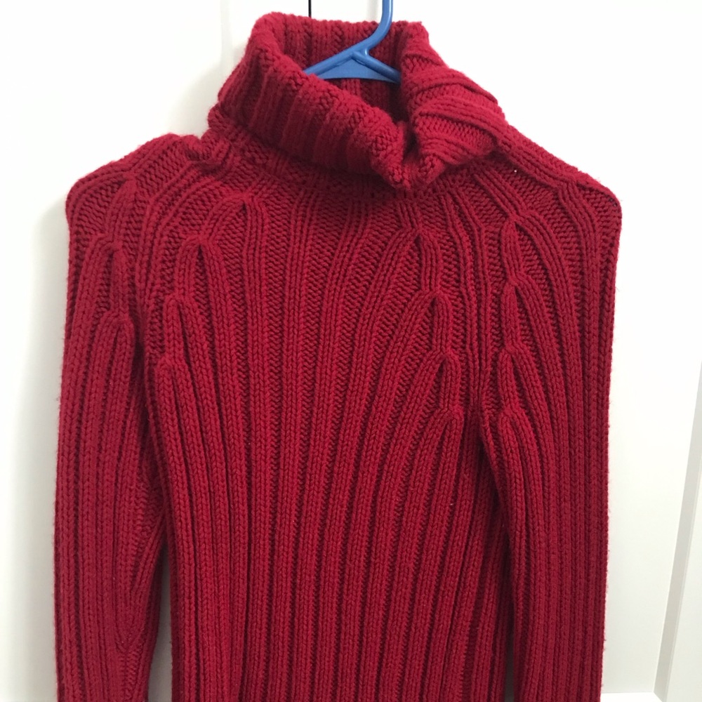 Express turtle neck